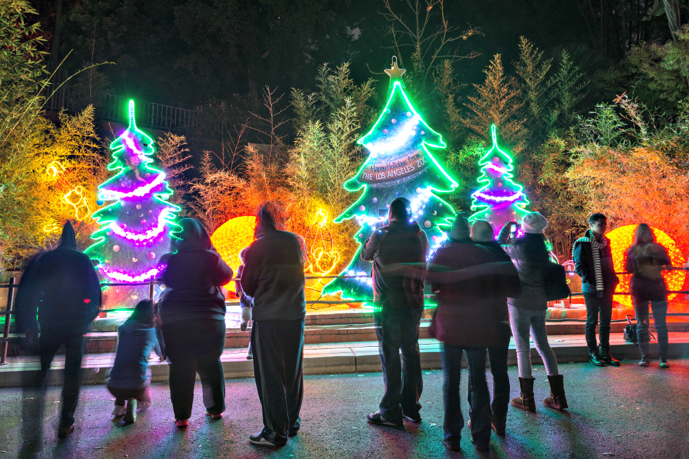 Zoo Lights Holiday Display Animals Light up the Night at the LA Zoo