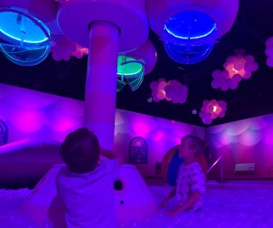 Bubble World: feel light as a bubble in this fun experience. 