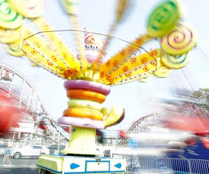 Luna Park Guide: Circus Candy Swings