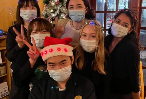 Restaurants Open In Christmas In Ct 2022 Restaurants Open On Christmas In Connecticut | Mommypoppins - Things To Do  In Connecticut With Kids