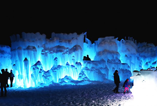 Ice Castles NH: A Gorgeous Winter Playground Entirely Made of Ice ...