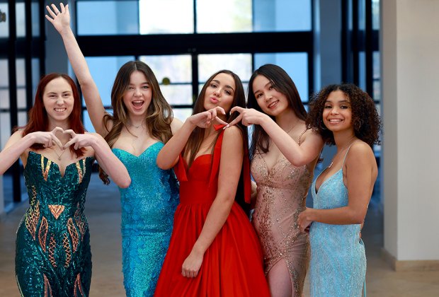 Prom Dress Shopping Guide for Atlanta Teens | Mommy Poppins - Things to Do  with Kids