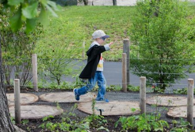 A Summer Wedding At The Brooklyn Botanic Garden A Summer Wedding At The Brooklyn Botanic Garden