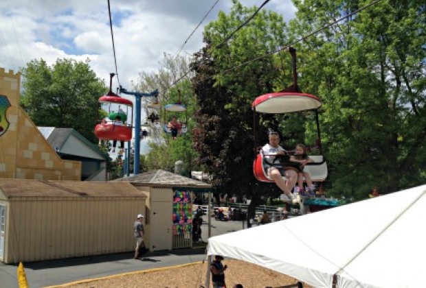 Weekend Trip: Hang with the Dinosaurs at Dutch Wonderland Amusement