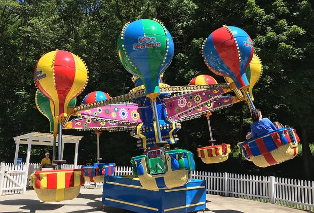 Land Of Make Believe A Charming Family Friendly Amusement Park In Nj Mommypoppins Things To Do With Kids