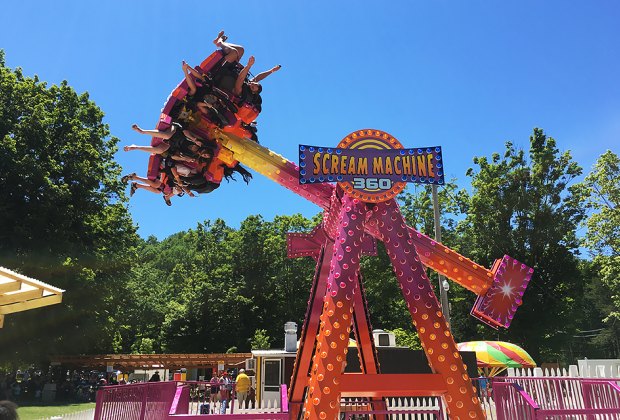 Land Of Make Believe A Charming Family Friendly Amusement Park In Nj Mommypoppins Things To Do In New Jersey With Kids