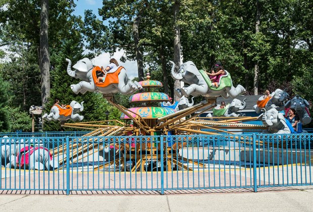Best Amusement Parks Near Nyc Reachable By Public