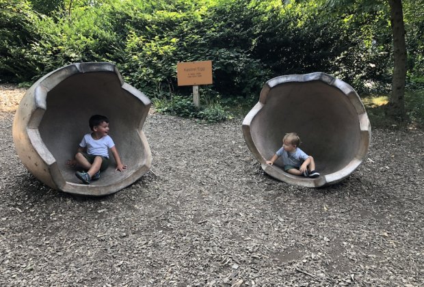 Staten Island Zoo: Two kids pose for a photo-op.