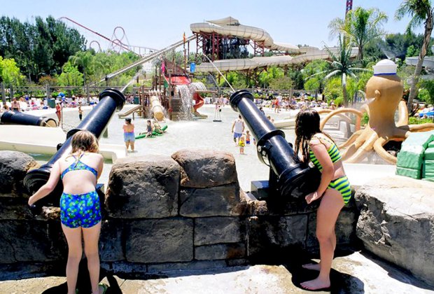 Best Outdoor Water Parks in the US: Six Flags Hurricane Harbor Los Angeles