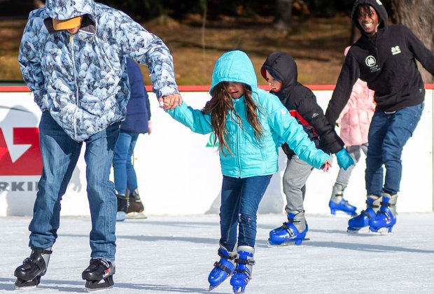 The best outdoor ice skating rinks in Connecticut are ideal for family fun this winter! Photo courtesy of Winterfest in Hartford